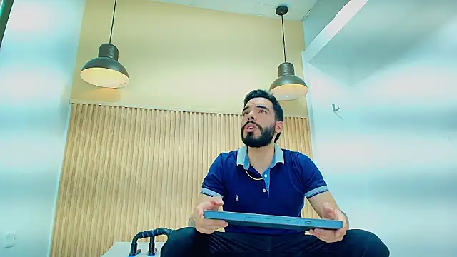 JEAN LEWIS2 online show from March 21, 7:40 pm