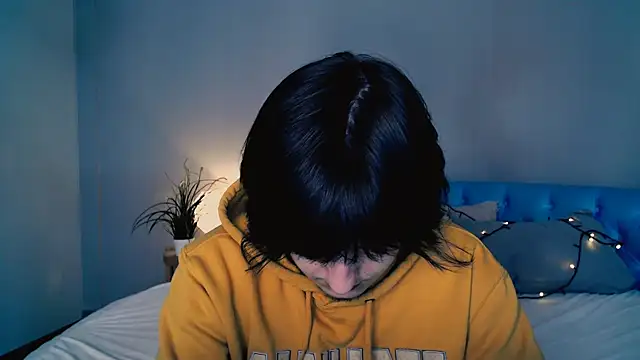 delalex online show from April 23, 4:28 am