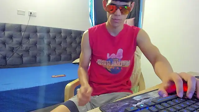 Josy 11 online show from March 14, 8:38 pm