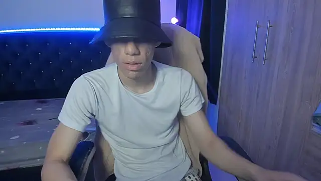 Josy 11 online show from April 12, 2:48 am