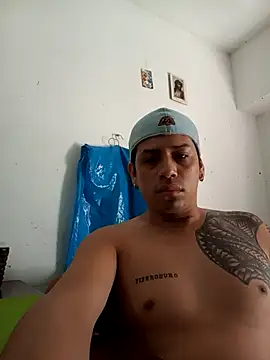 PiruRodri online show from April 1, 2:03 pm