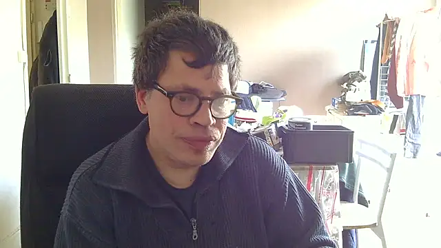 calou123 online show from March 31, 12:18 pm