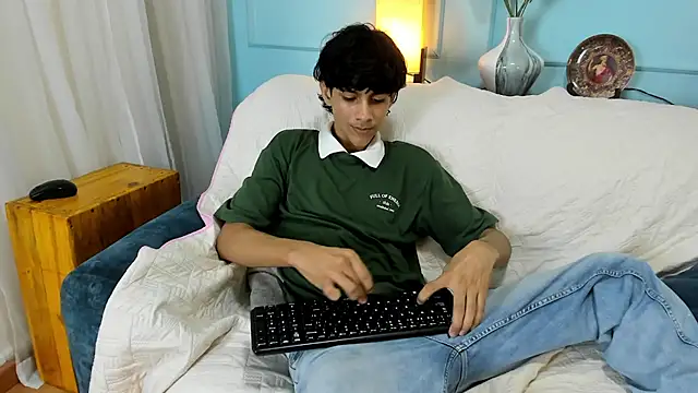 Cheys Mast online show from March 25, 7:40 pm