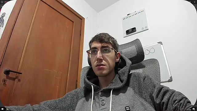 4rthurTV online show from April 16, 1:33 pm