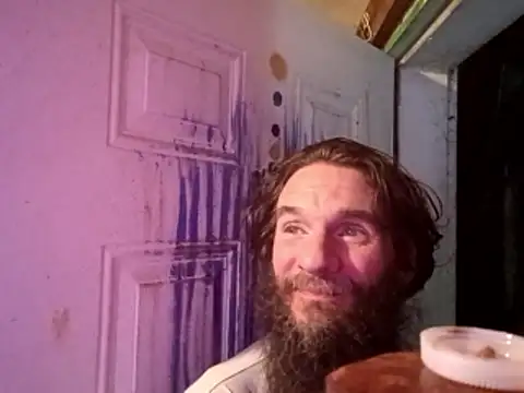 nearby causual online show from June 14, 5:31 am