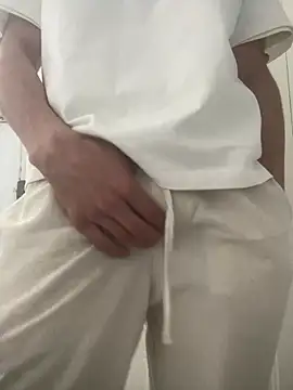 alextn22 online show from May 2, 2:31 pm