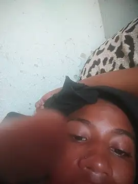 guiiiifhopo online show from May 1, 3:36 pm