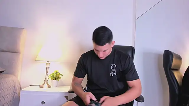 Chriss Diamond online show from June 29, 8:42 pm
