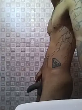 wildguy27 online show from April 15, 5:07 am