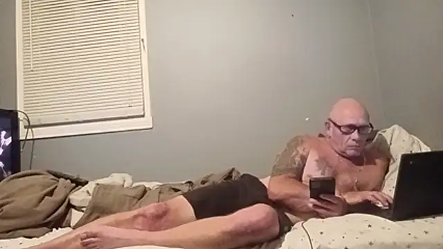 carldhammers online show from July 12, 6:26 am