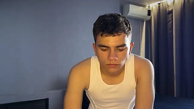 MaxWoolf online show from June 7, 2:02 pm