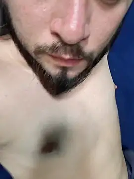 Yleonr online show from April 10, 6:15 pm