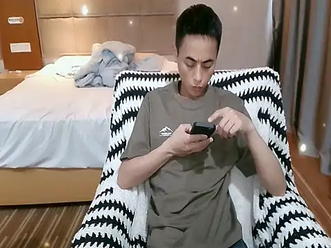 davidboys online show from April 23, 4:39 am