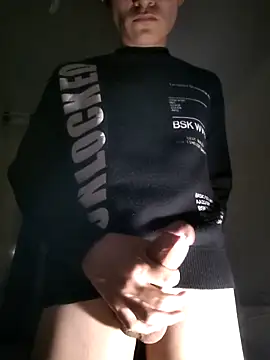 Alex chavvz online show from April 24, 7:33 am