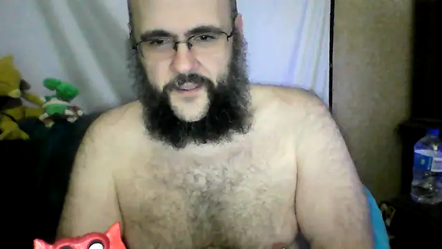 BriTheTopBear online show from May 4, 7:54 am
