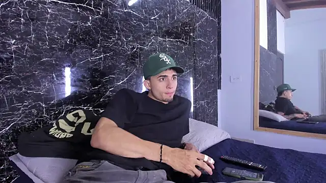 James-06 online show from April 10, 11:17 am