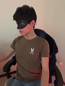 ojitosdegato online show from April 14, 4:50 pm