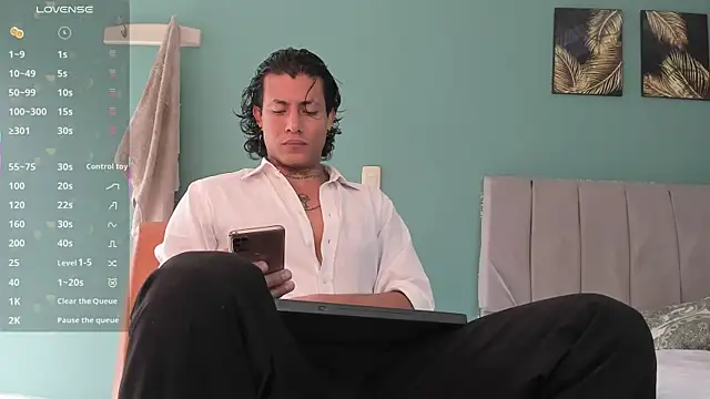 Damian Romanoff online show from May 13, 2:58 pm