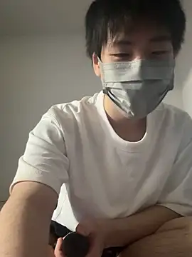 kurage164 online show from May 1, 1:03 pm