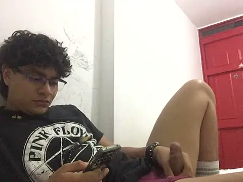 xhecho uzumaki online show from June 3, 4:03 am