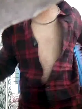 Whiteguy993 online show from April 18, 5:36 pm