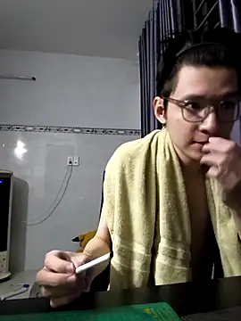 StudentHCM online show from April 15, 5:57 pm