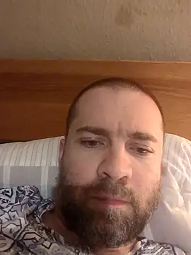 gayboyx77 online show from May 4, 7:26 pm