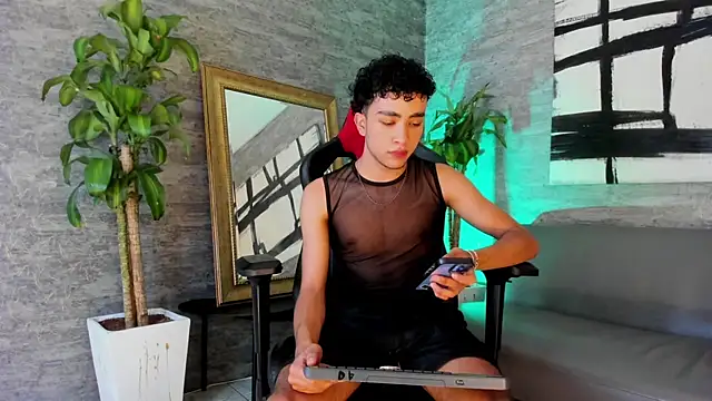 Im Darek online show from April 22, 5:35 am