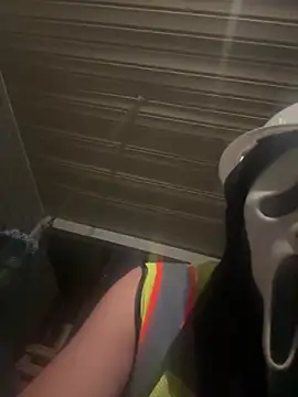 BigDawgzbite69 online show from May 21, 9:26 am