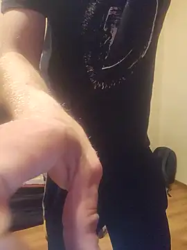 EscapedSibilant online show from June 21, 10:26 pm