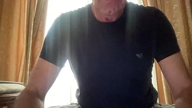 henrybull007 online show from June 1, 7:52 am