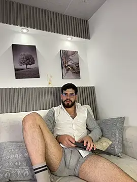 DomBoy  online show from May 16, 8:18 pm