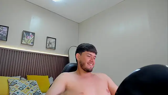 Joan Blake online show from May 15, 10:07 pm
