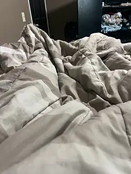 zole100 online show from April 1, 6:27 pm