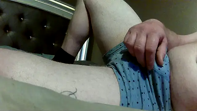 zole100 online show from March 14, 5:24 pm