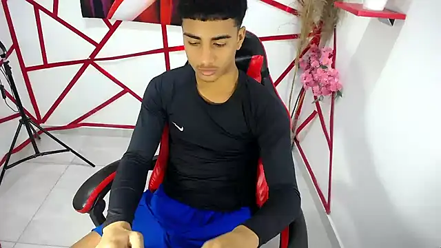 oliver-parker online show from May 30, 8:31 pm