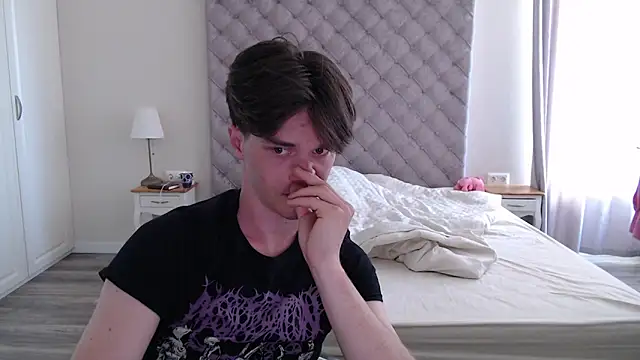 arthur   king online show from May 26, 2:24 pm