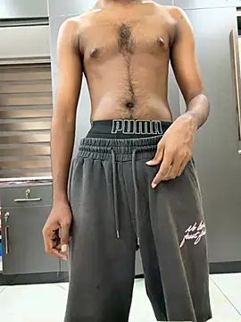 male18in online show from June 16, 8:11 pm
