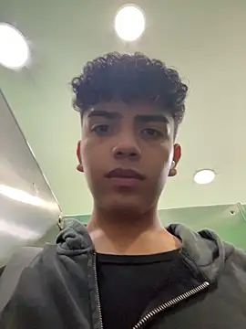 OMZ  online show from May 21, 9:52 pm