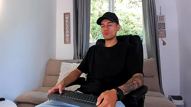 NickCopeer  online show from June 2, 12:28 pm