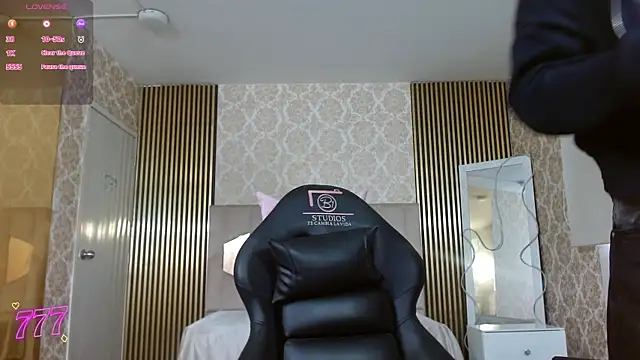 Kyler tay online show from June 16, 12:07 pm