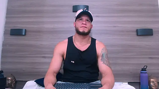 Maximiliano Stronge online show from June 29, 9:04 pm