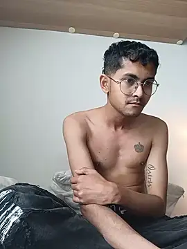 xanderlover online show from May 25, 5:41 pm