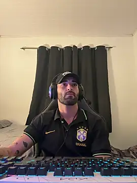 Aaron hyuga online show from June 2, 2:56 am