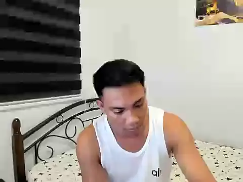 urfucker vinz online show from July 4, 2:31 pm
