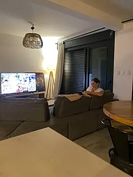 Vivi83974 online show from July 15, 2:13 pm
