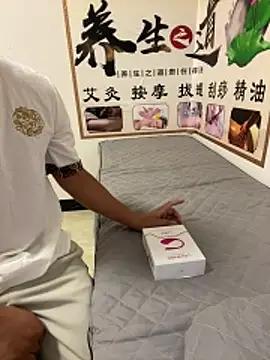 qujing002 online show from June 12, 5:00 pm