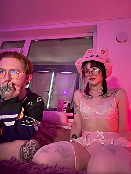 gothfaceJPG online show from June 21, 5:40 pm