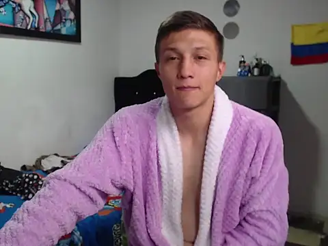 Stiiveen777 online show from July 19, 1:17 pm