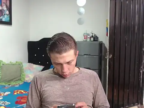 Stiiveen777 online show from July 15, 12:34 pm